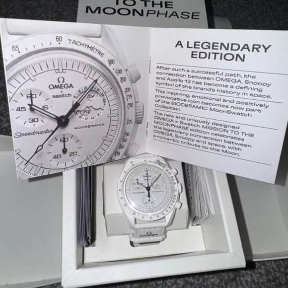 Authentic OMEGA X SWATCH MoonSwatch Mission to the Moonphase Snoopy White Unisex - Picture 5 of 12